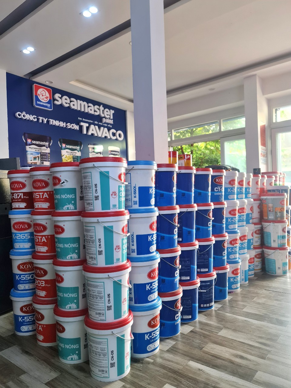 gia son kova trong nha