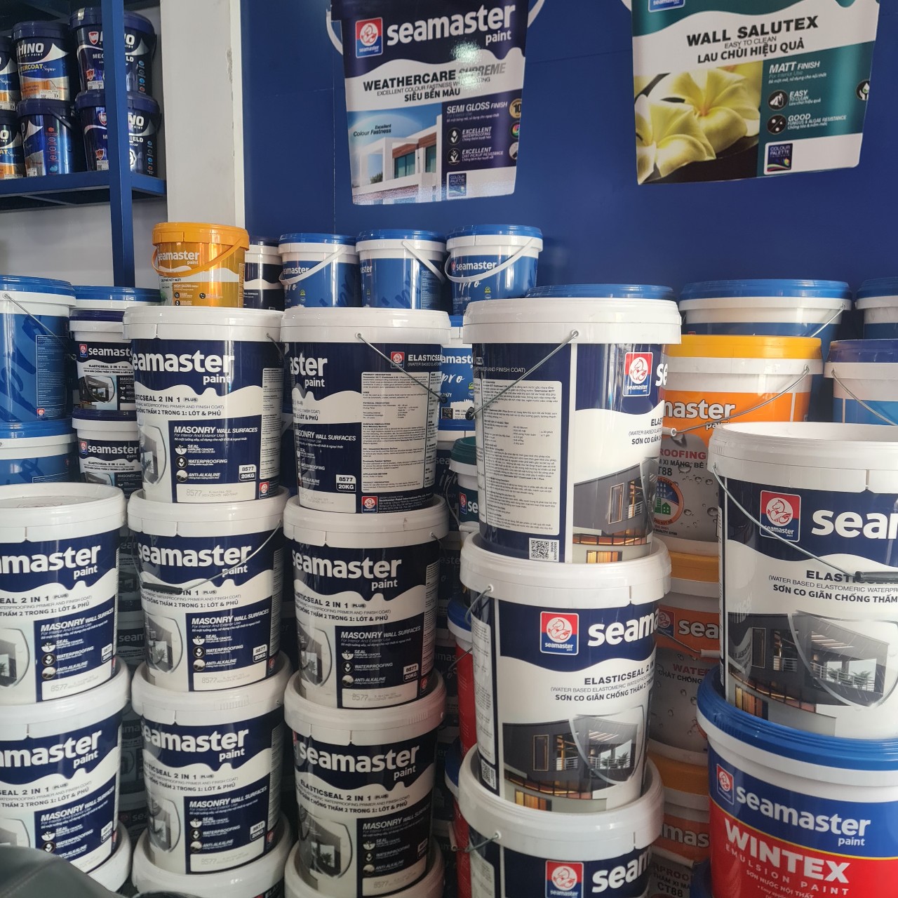 so sanh son seamaster va dulux